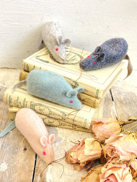 Cashmere lavender mice