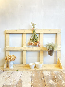 Rustic pale pink kitchen rack